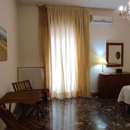 Hotel San Nicola , Santa Claus à Bari Extérieur photo
